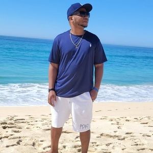 Meet your Posher, Deandre